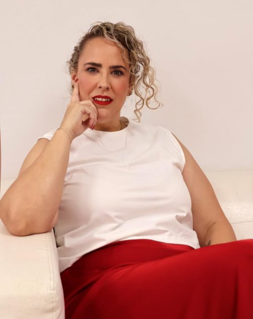 Rocío Cano, CEO de SeviAI, en las oficinas de la consultora tecnológica en Sevilla